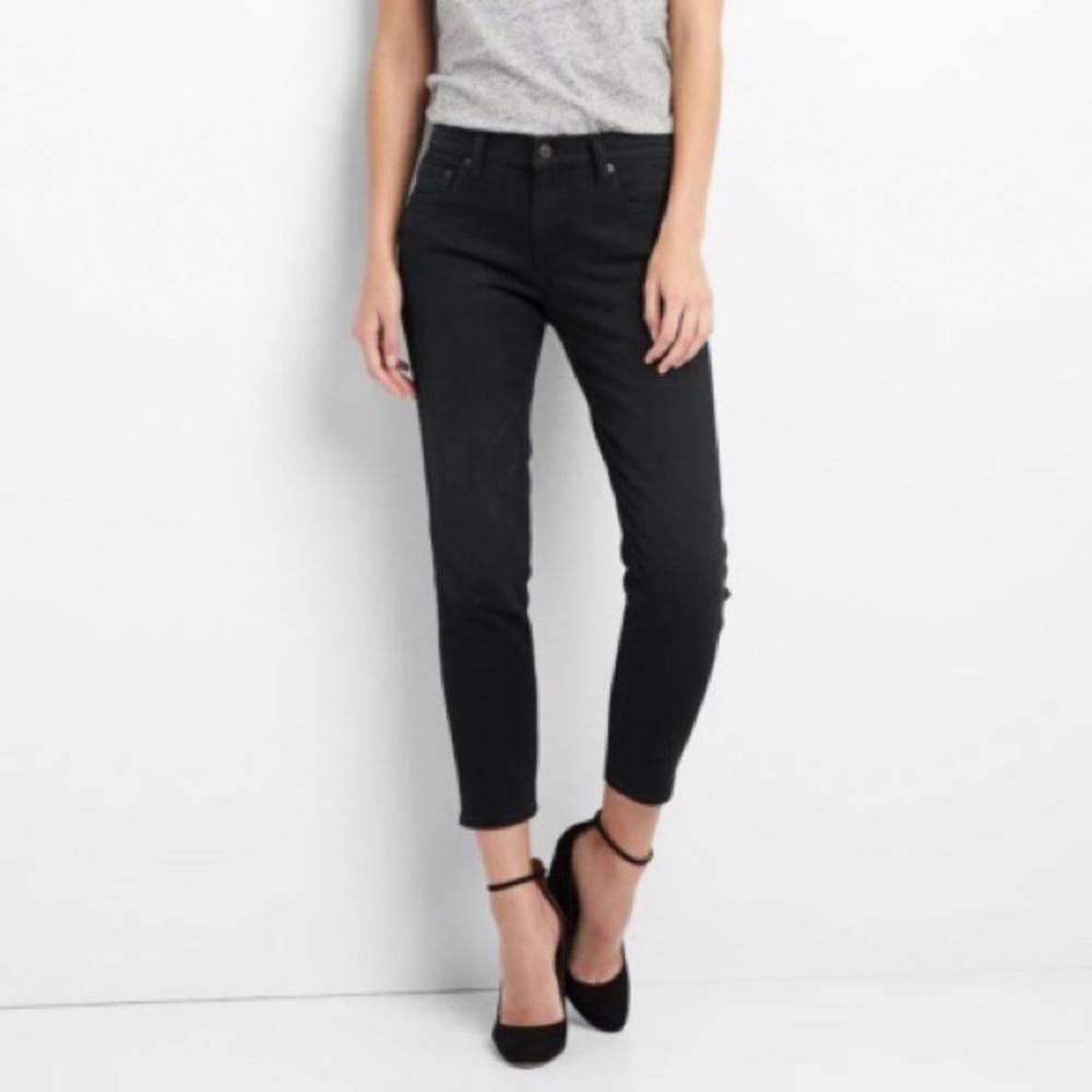 Gap Real Straight Black Wash Jeans Petite 25p